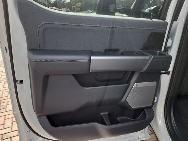 New 2026 Avalanche Ford Lariat image 12