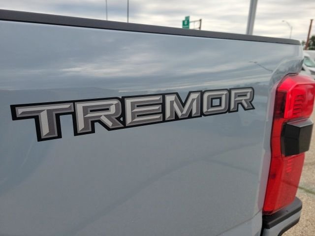New 2026 Gray Ford Lariat image 4