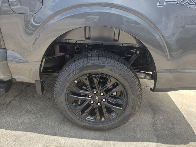New 2026 Carbonized Gray Metallic Ford XLT image 28