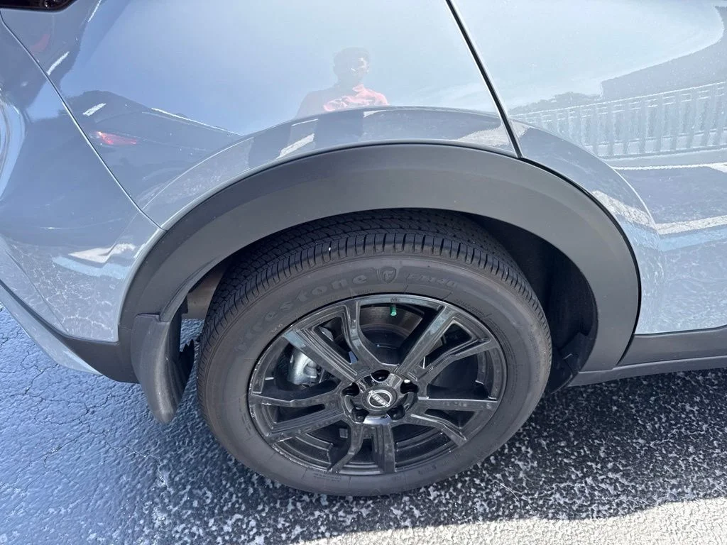 Certified Used 2024 Gray Nissan SR image 3