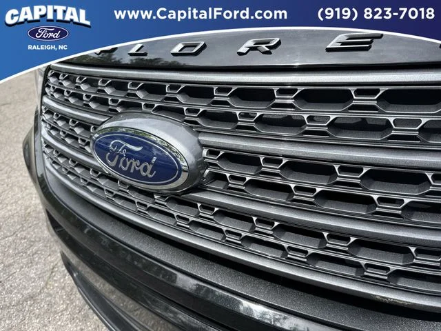 Used 2023 Black Ford XLT image 10