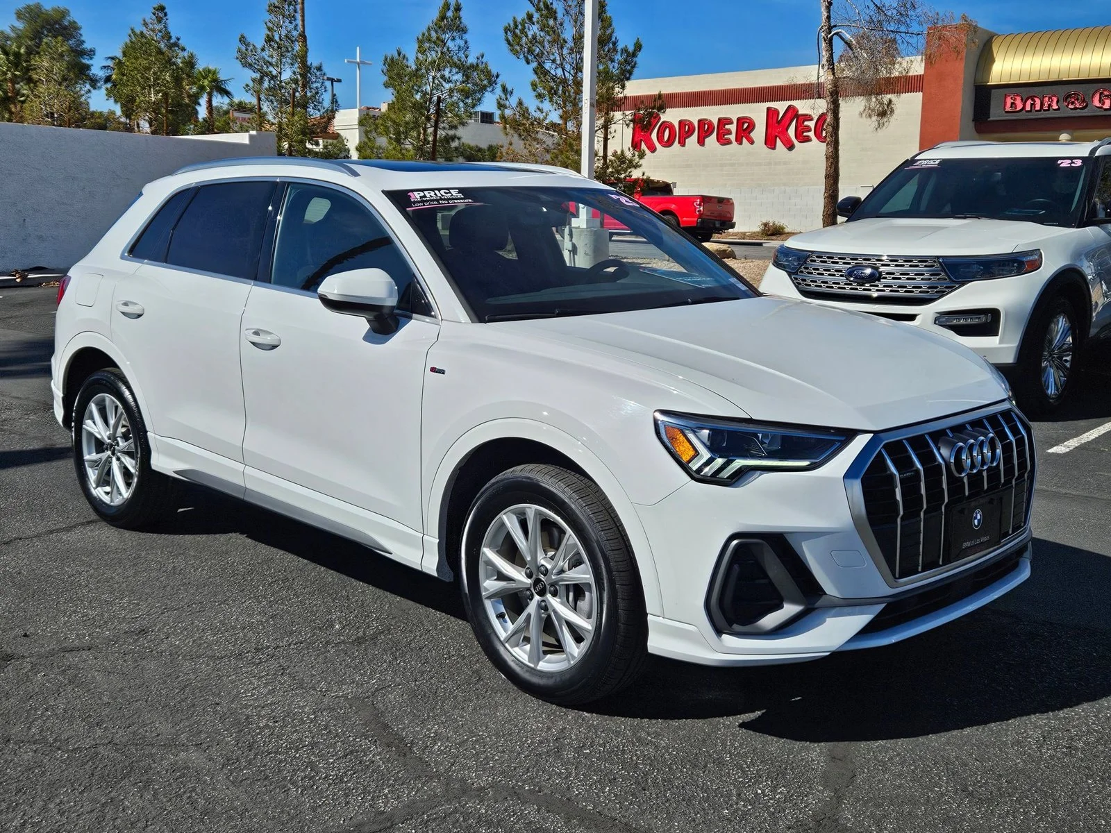 Used 2025 Glacier White Metallic Audi S line Premium image 2