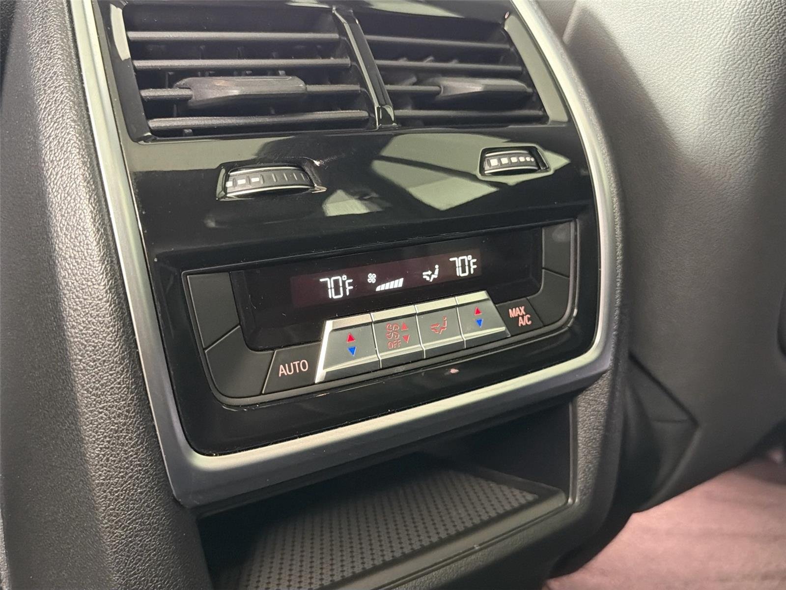 Used 2019 Black Sapphire Metallic BMW xDrive40i image 25