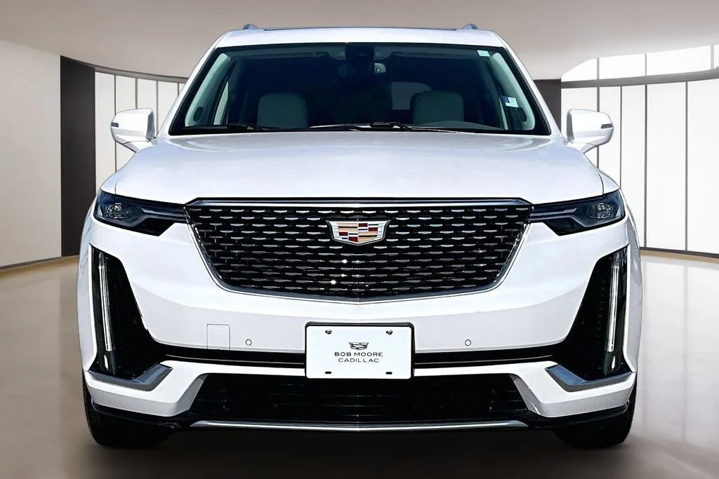 Certified Used 2023 Crystal White Tricoat Cadillac Premium Luxury image 3