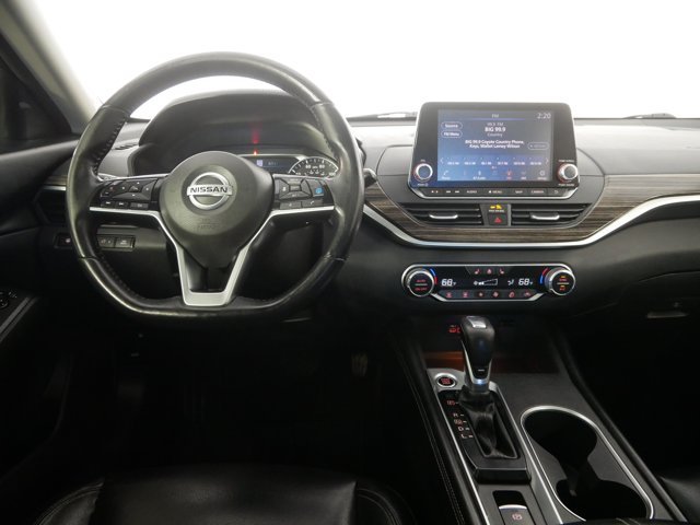 Used 2019 Gun Metallic Nissan SL image 22