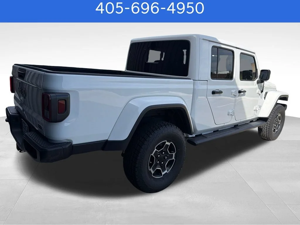 Pre-Owned 2020 Jeep Gladiator Overland