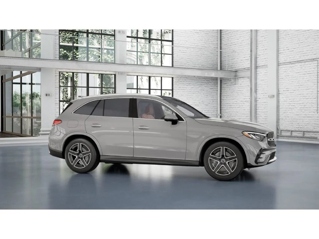 New 2027 White Mercedes-Benz GLC 300 image 45