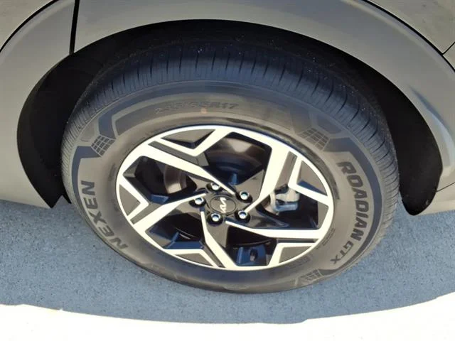 Used 2024 Fusion Black Kia LX image 19