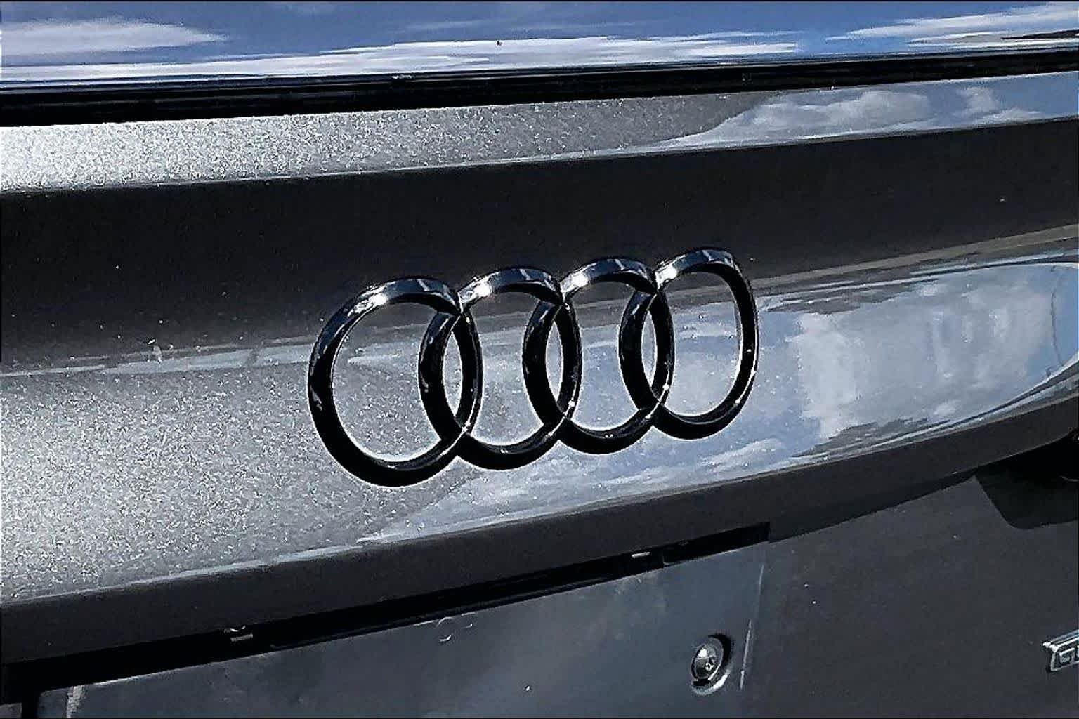 Used 2023 Daytona Gray Pearl Effect Audi S line Premium Plus image 30