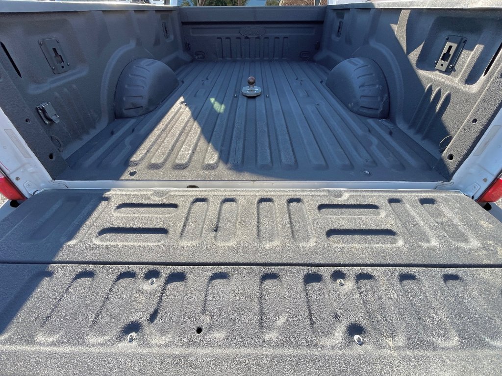Used 2018 Oxford White Ford XL image 23