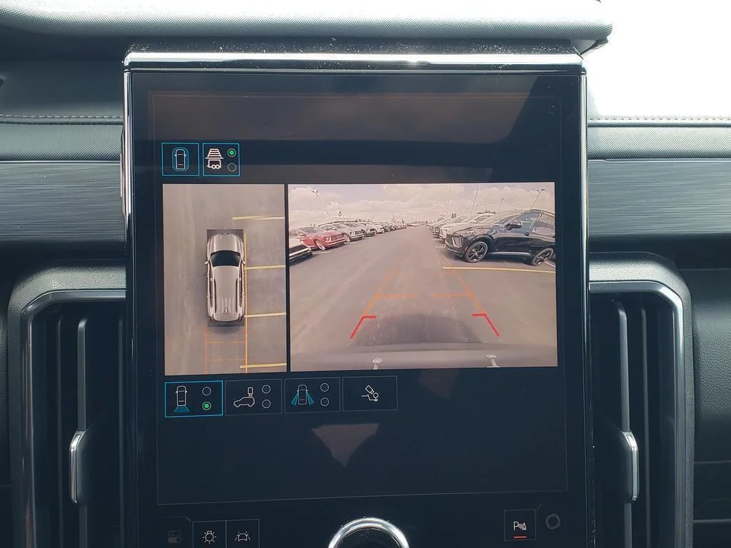 2026 GMC Acadia AT4 - Photo 16
