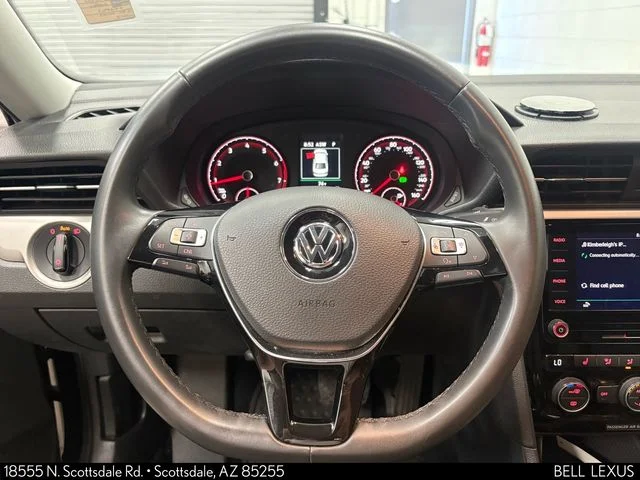 Used 2022 Black Volkswagen 2.0T SE image 19