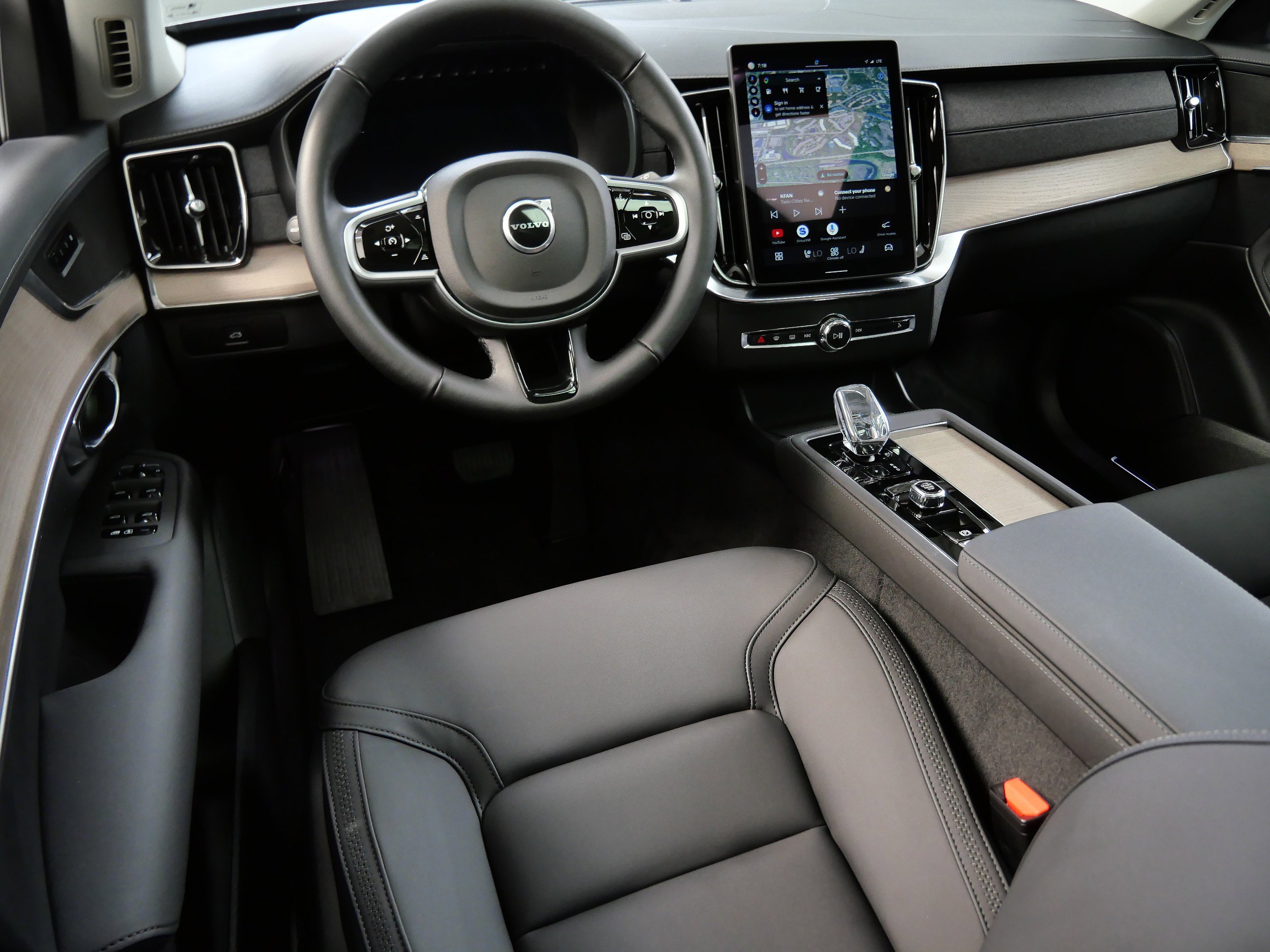 Used 2025 Volvo XC90 Plus with VIN YV4062PB3S1366742 for sale in Minnetonka, Minnesota