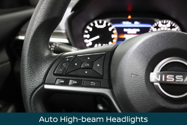 Used 2023 Garnet Pearl Nissan 2.5 SV image 16