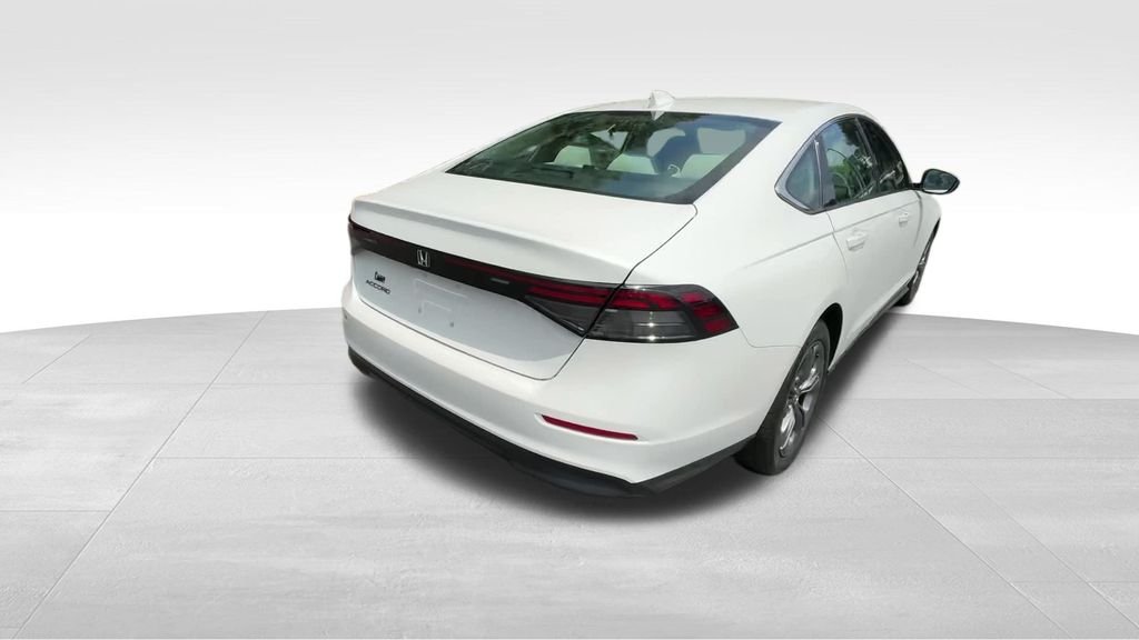 Used 2023  Honda EX image 5