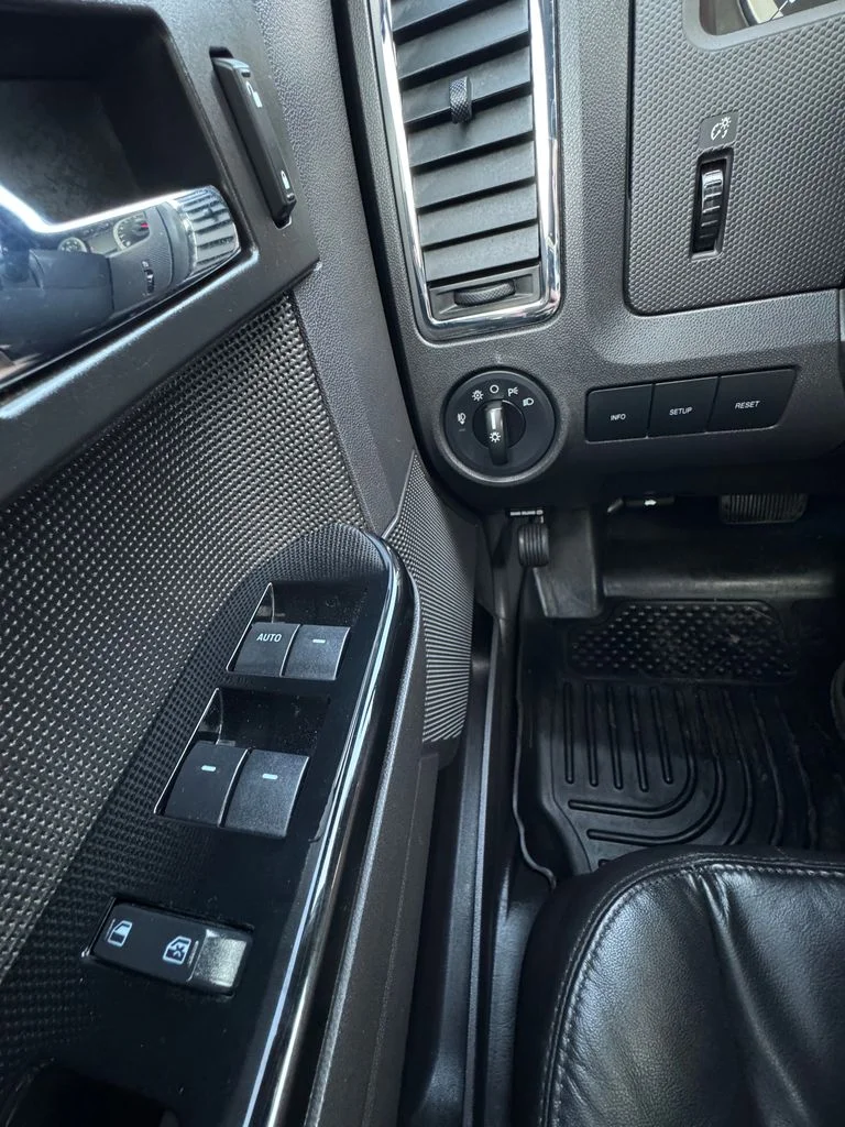 Used 2011 White Suede Ford Limited image 16
