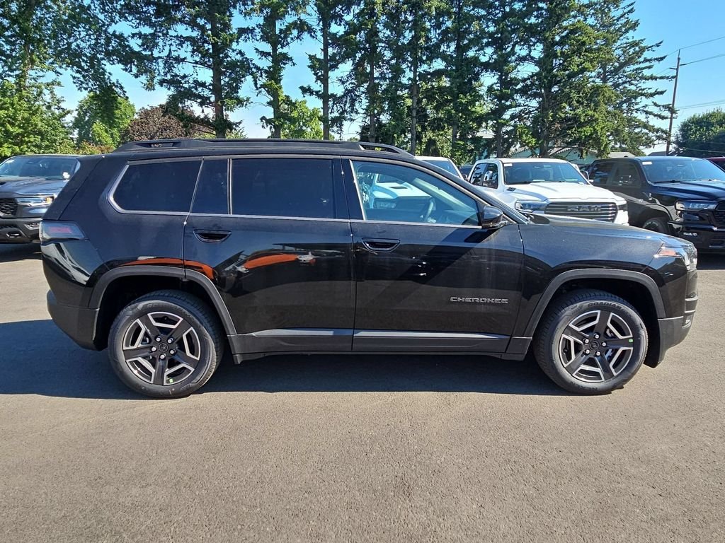New 2026 Diamond Black Crystal Pearl-Coat Exterior Paint Jeep Limited image 8