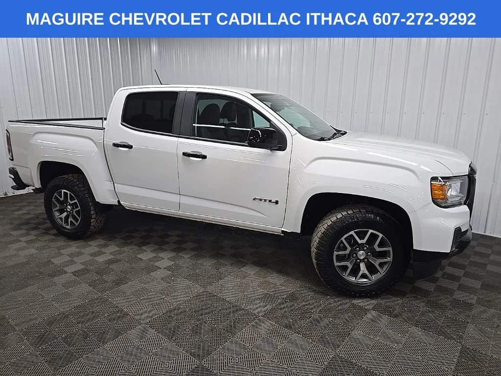 2022 GMC Canyon 4WD AT4 Crew Cab Short Box (Cloth)'s photo