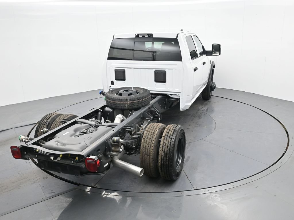 New 2026 Bright White Clear-Coat Exterior Paint RAM Tradesman image 25