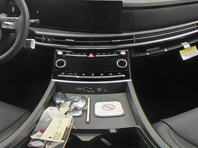 New 2027 Black Hyundai SEL AWD image 37