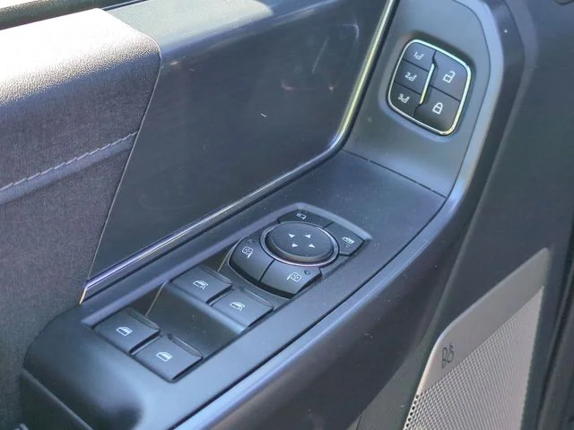 Used 2026 Gray Ford Lariat image 13