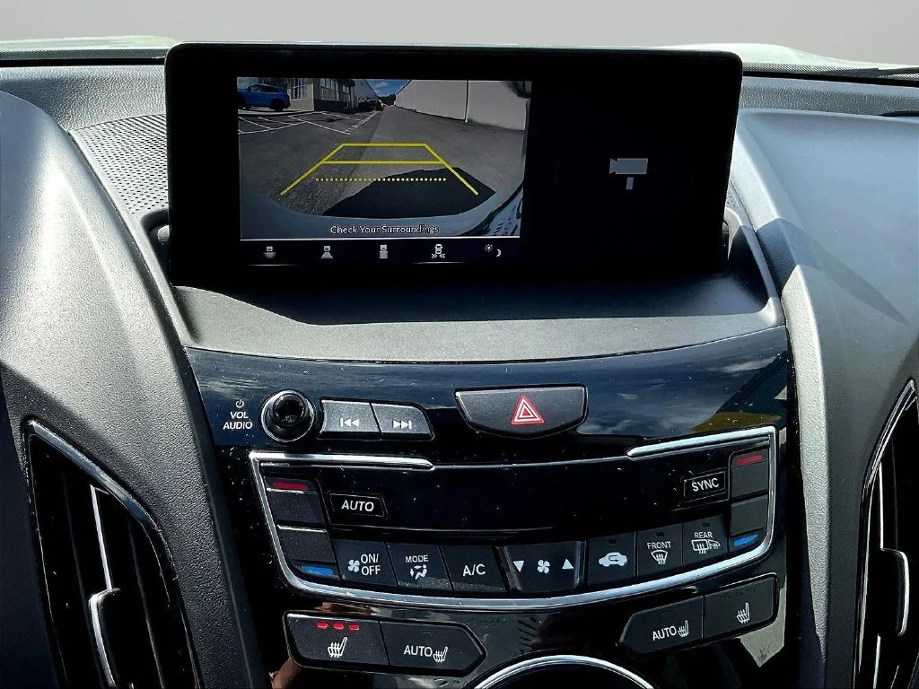 Used 2023 Platinum White Pearl Acura Base image 15