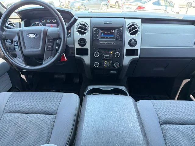 Used 2014 Blue Ford XLT image 9