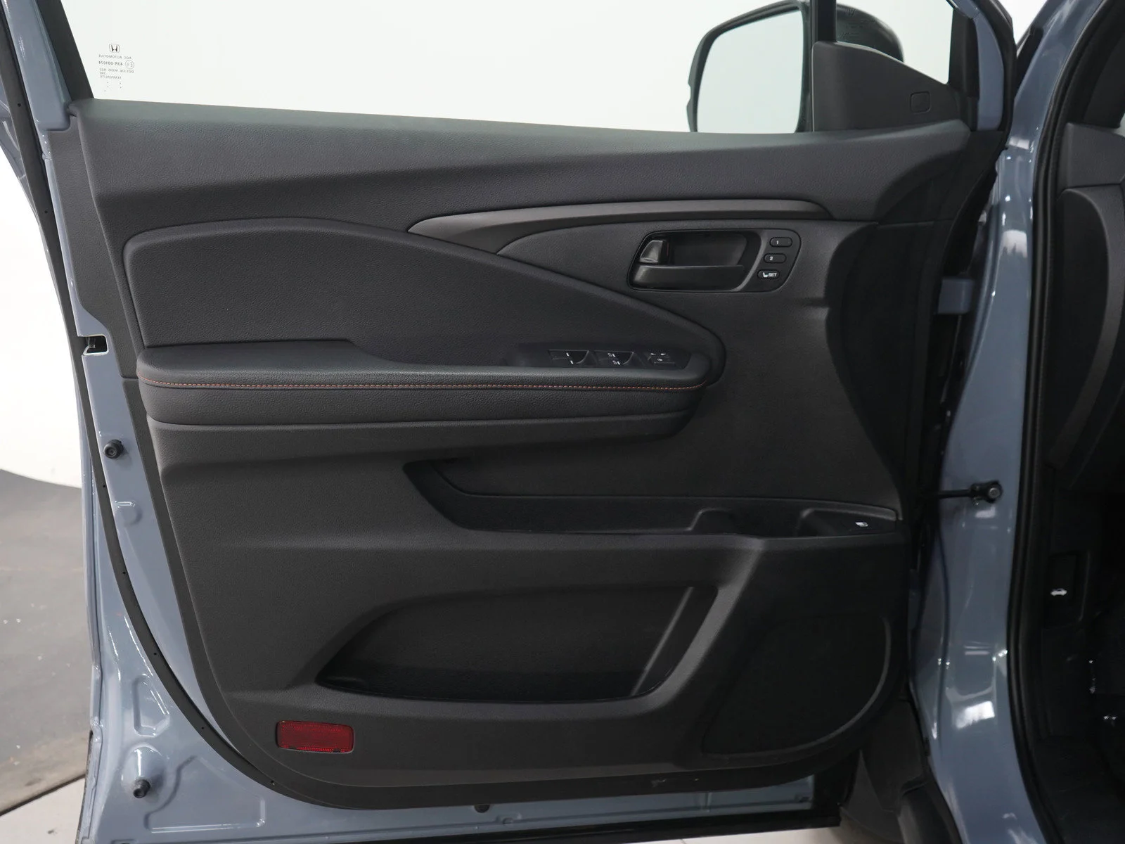 Used 2025 Sonic Gray Honda TrailSport+ image 20