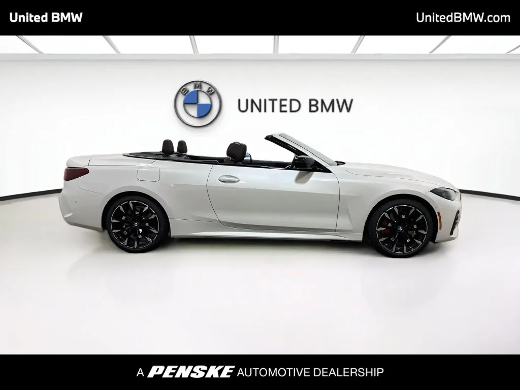 New 2027 Mineral White Metallic BMW 430i xDrive image 4