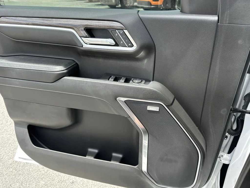 Certified Used 2023 Pearl Chevrolet LTZ image 28