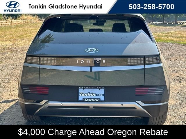 Certified Used 2024 Teal Hyundai SE image 8