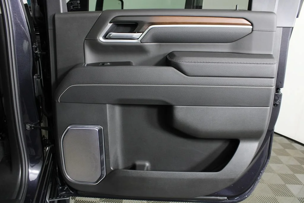 New 2026 Titanium Rush Metallic GMC Denali image 9