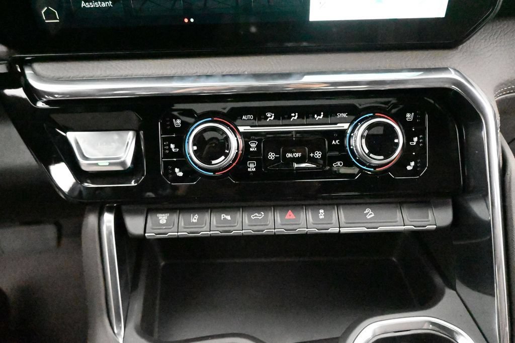 2026 GMC Sierra 3500HD Denali - Photo 16