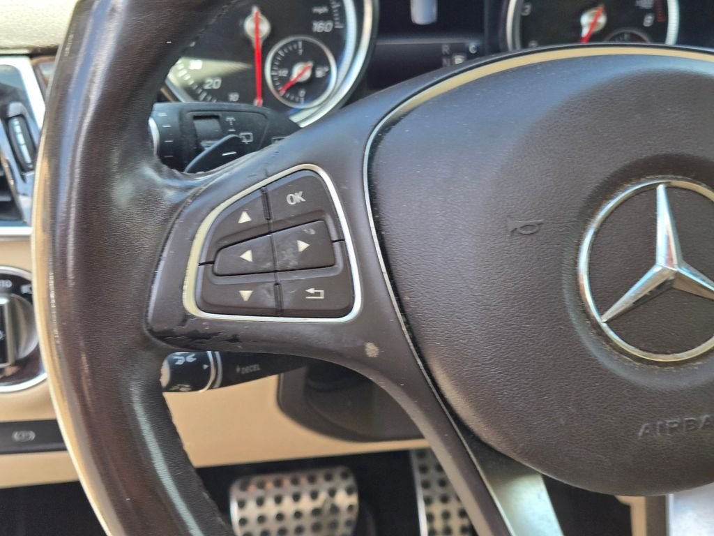 Used 2019 White Mercedes-Benz GLE 400 image 24