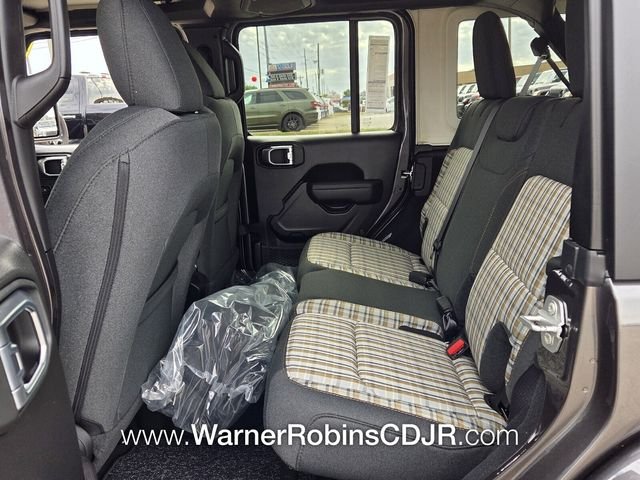 New 2026 Granite Crystal Metallic Clear-Coat Exterior Paint Jeep 85th Anniversary Edition image 6