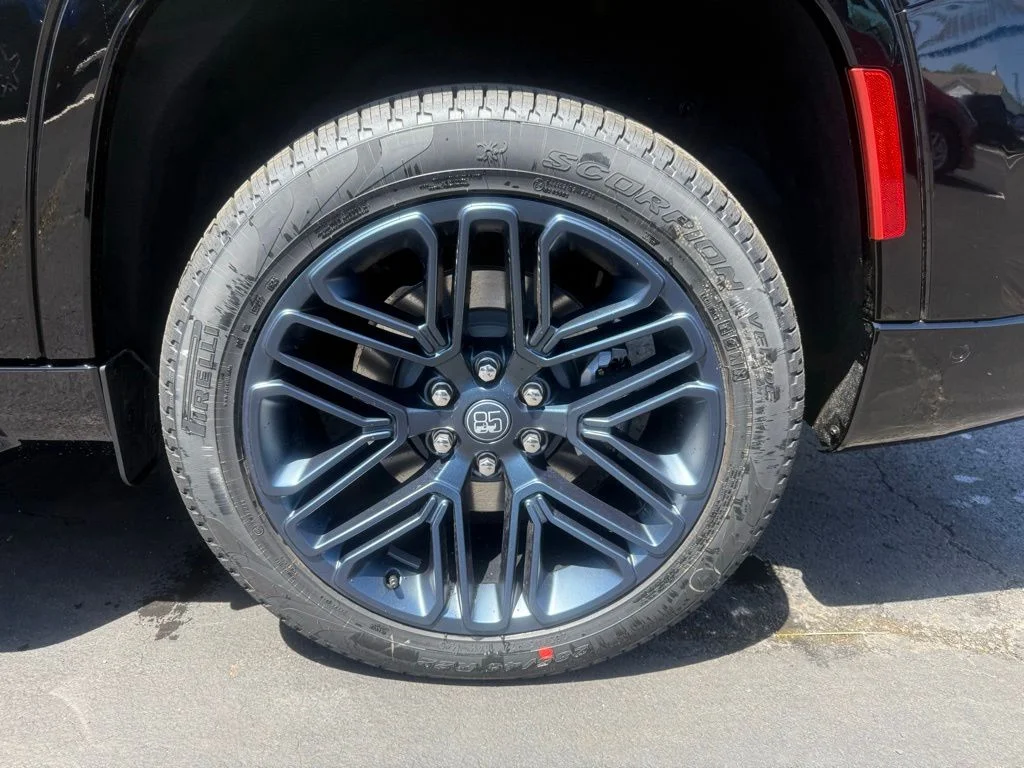 New 2026 Black Jeep  image 29