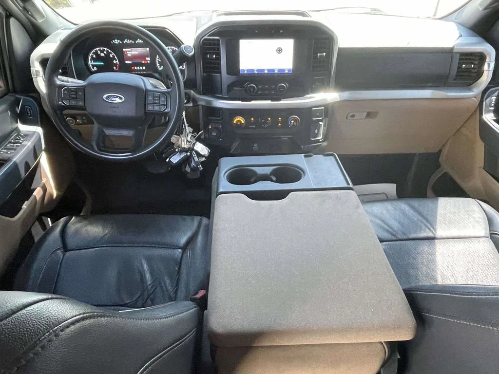 Certified Used 2022 Oxford White Ford XLT image 11