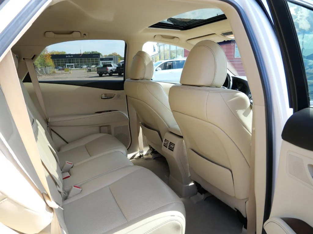 Used 2013  Lexus 350 image 13