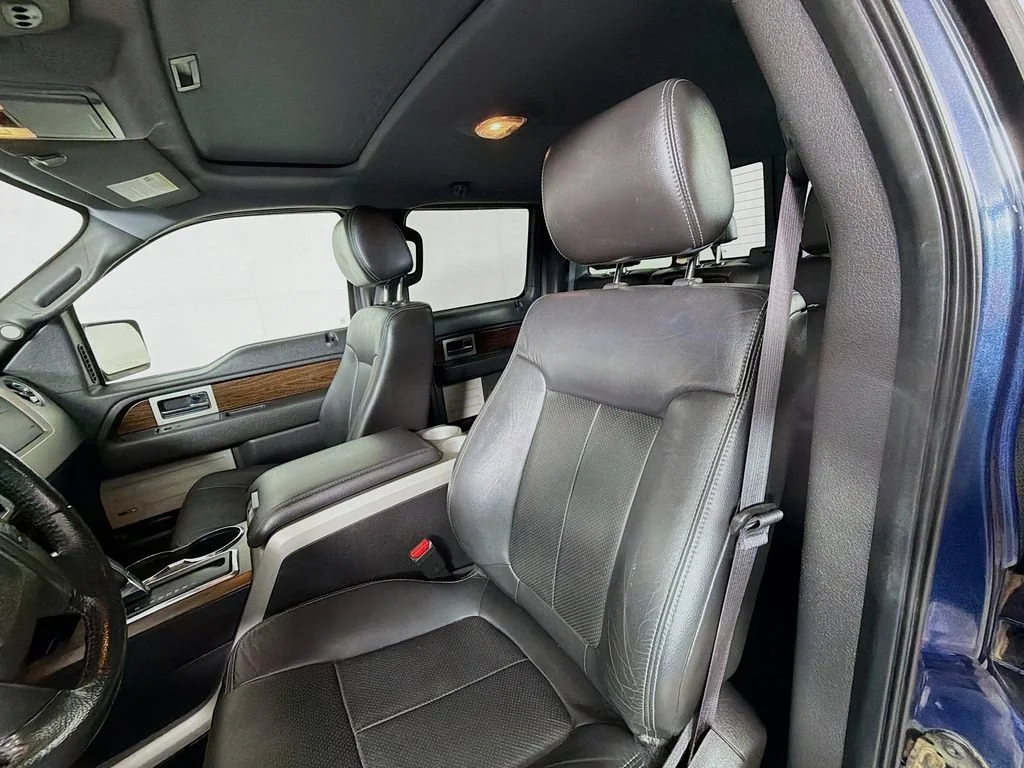 Used 2013 Blue Ford XL image 12