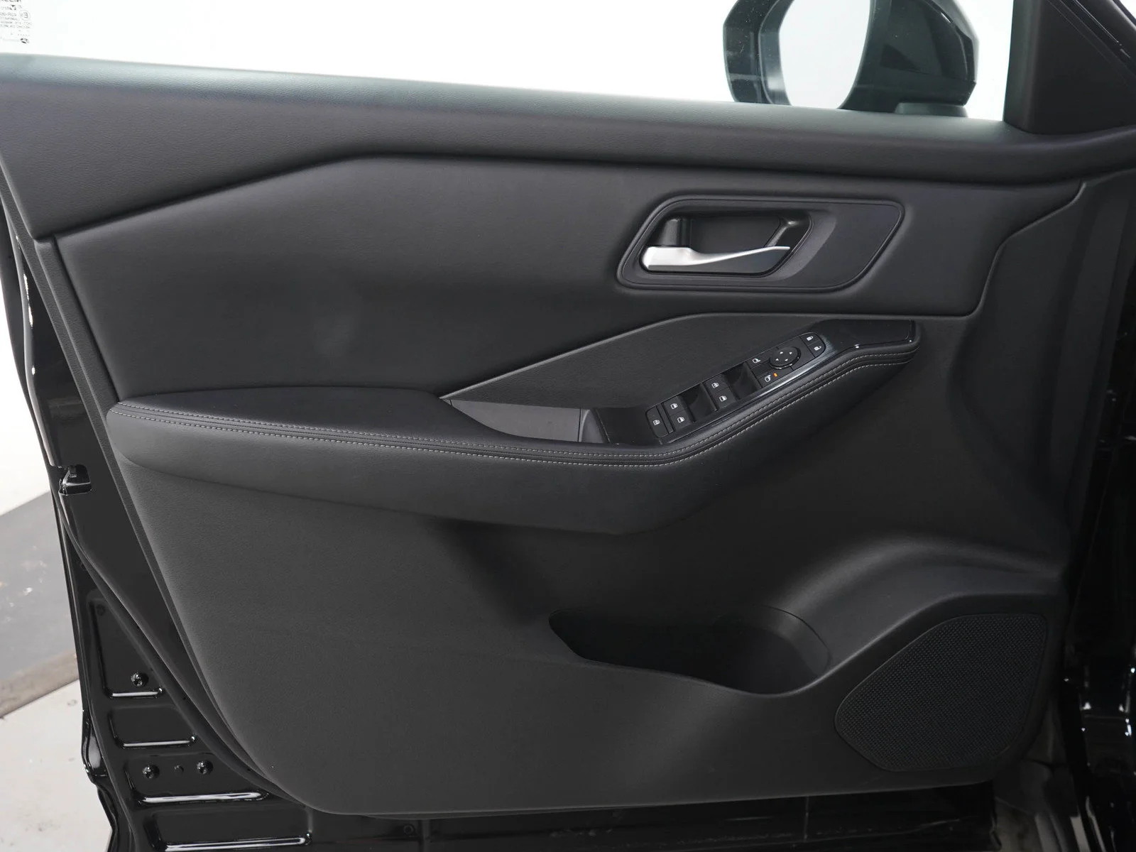 Used 2024 Super Black Nissan SV image 21