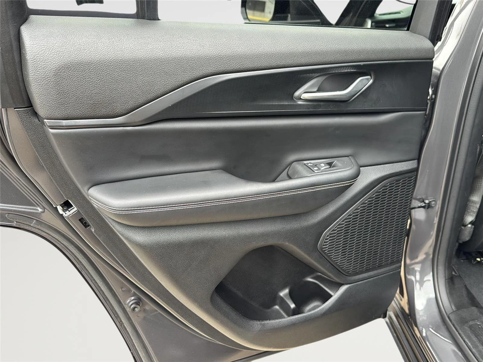 2023 Jeep Grand Cherokee Altitude - Photo 25