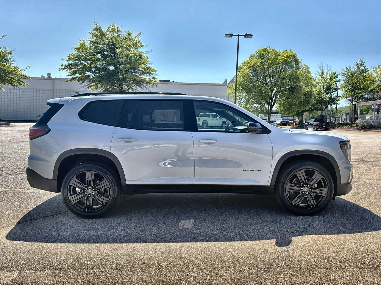 New 2026 Glacier White Tricoat GMC Elevation image 9