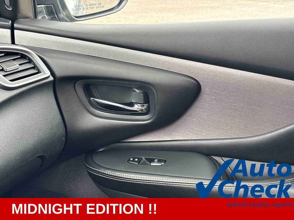 Used 2024 Gray Nissan SV image 31