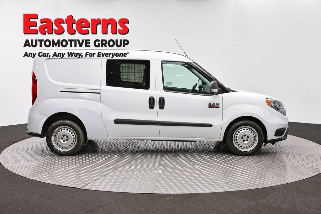 Used 2022 White Ram Base image 4