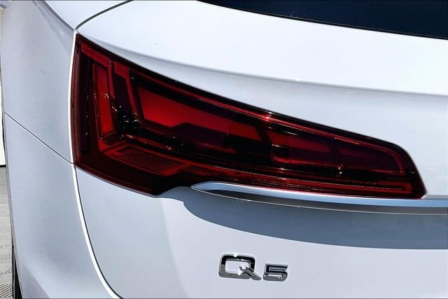Used 2023 White Audi 45 S line Prestige image 32
