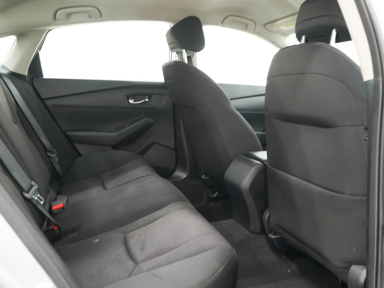 Used 2023 Lunar Silver Metallic Honda LX image 12
