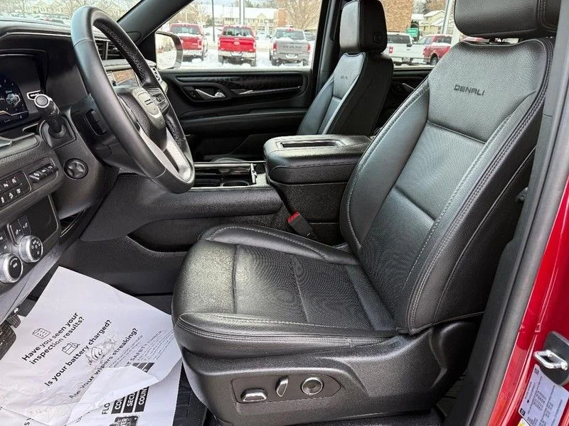 2023 GMC Yukon XL Denali - Photo 18
