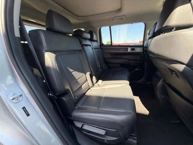 2025 Hyundai Santa Fe Limited - Photo 19