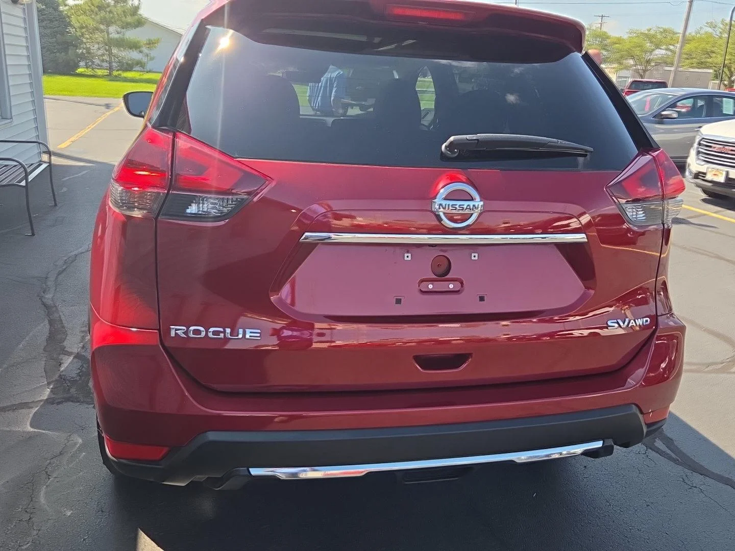 Used 2020 Red Nissan SV Intelligent AWD image 5