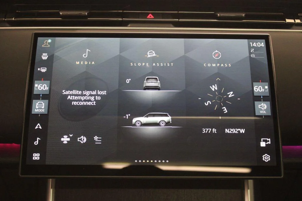 New 2026 Santorini Black Land Rover SE image 25
